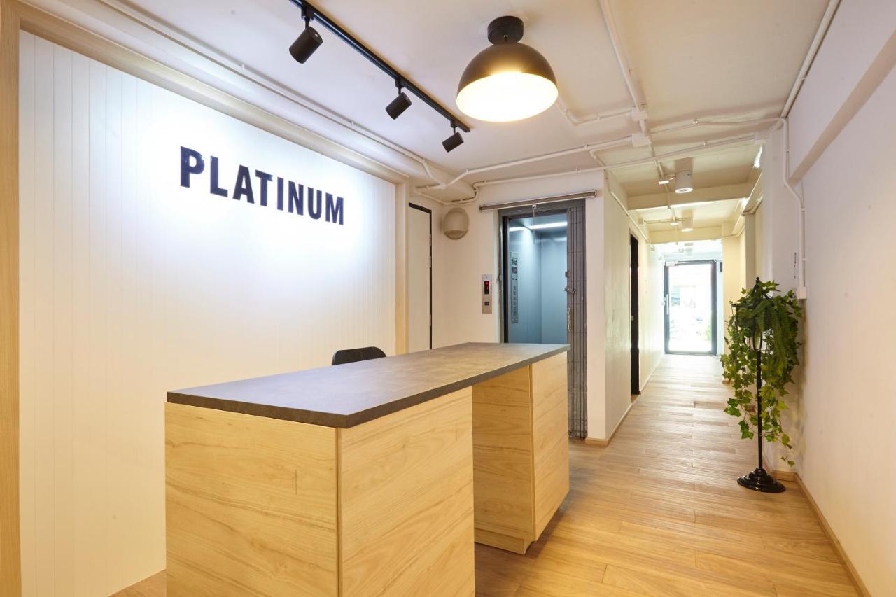 Platinum Deluxe Shopping Apartments Bangkok Esterno foto